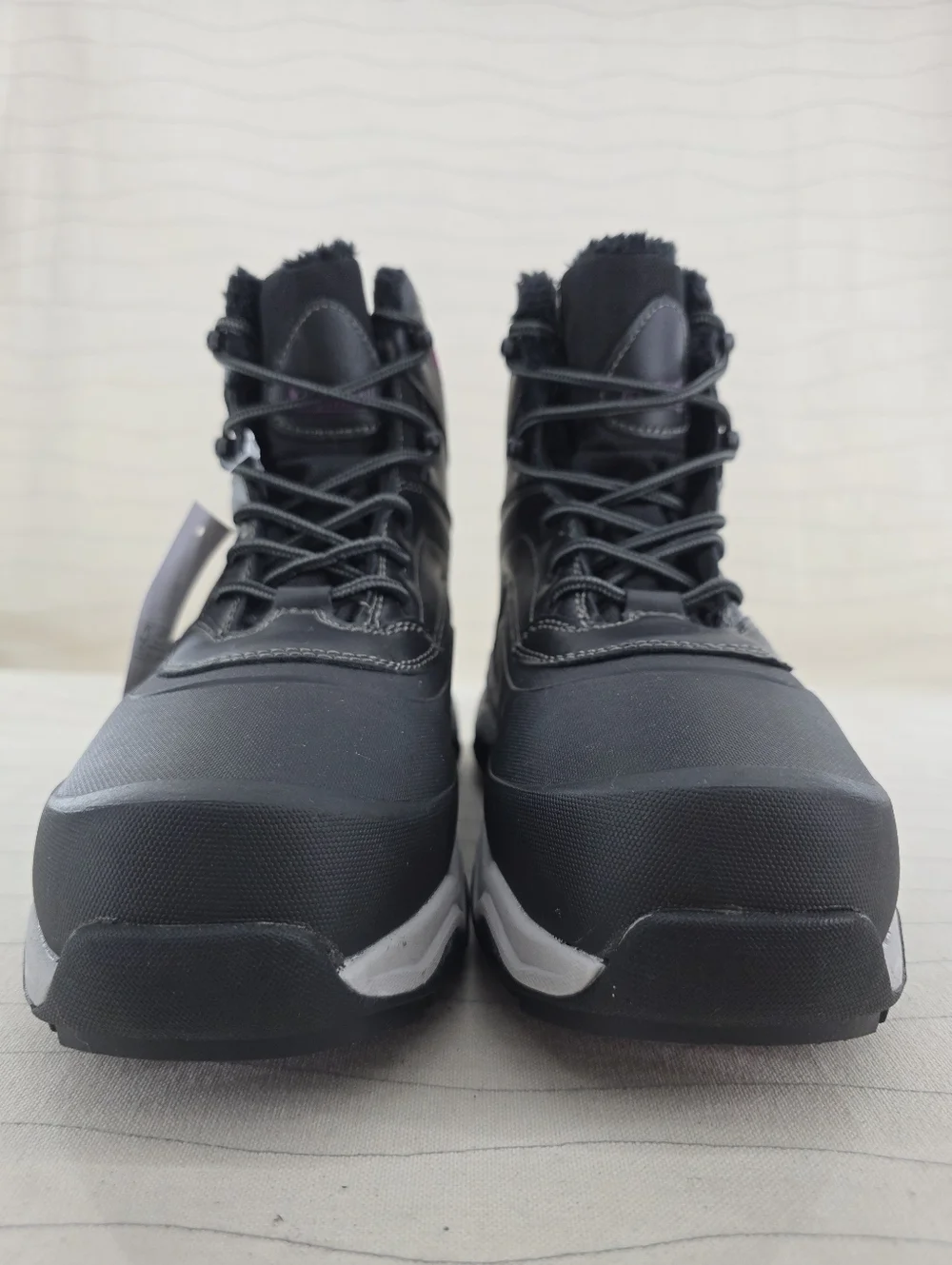 Khombu Womens Riley Black Shell Lace-up Winter Snow Hiking Boots Size 8 NEW